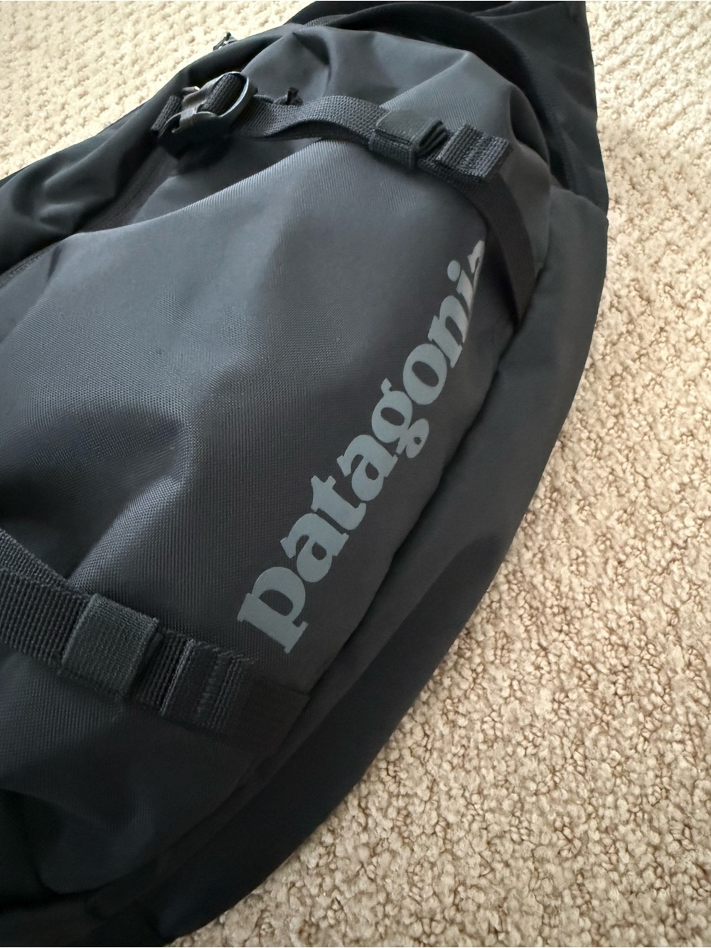 Patagonia Black Atom Sling Bag - Picture 2 of 7